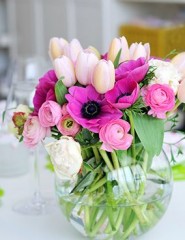 картинка тюльпаны, пионы в круглой вазе - , для мобильного телефона