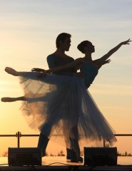 картинка балет на закате у моря - , для мобильного телефона