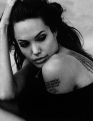   Angelina Jolie Voight - ,   